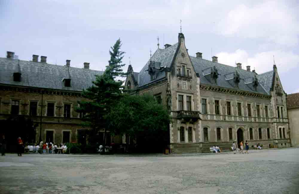 43 - Rep. Checa - Praga